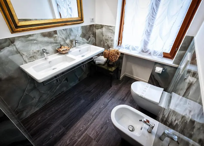 Sinfonia 23 招待所 4*